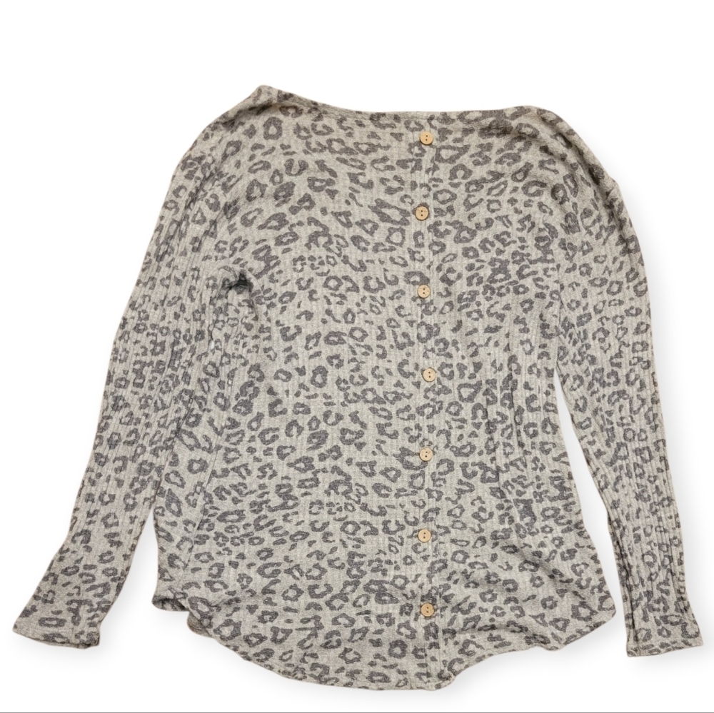 Blue Rain Animal Print Top - Picture 4 of 4